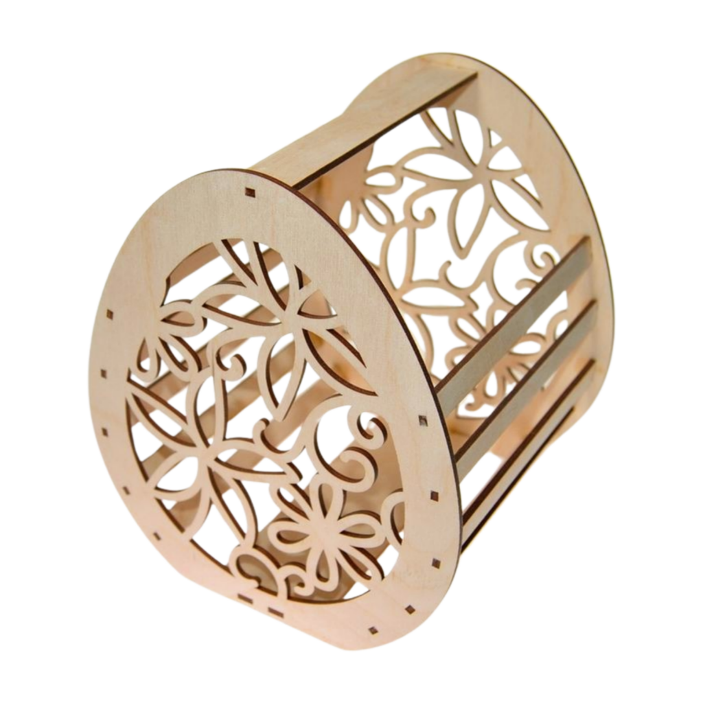 Drewniany koszyczek wielkanocny – Ażurowy